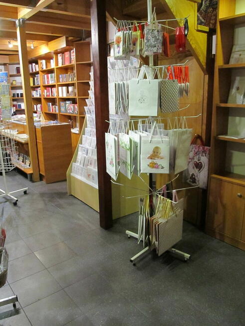 Oddam wyposażenie sklepu