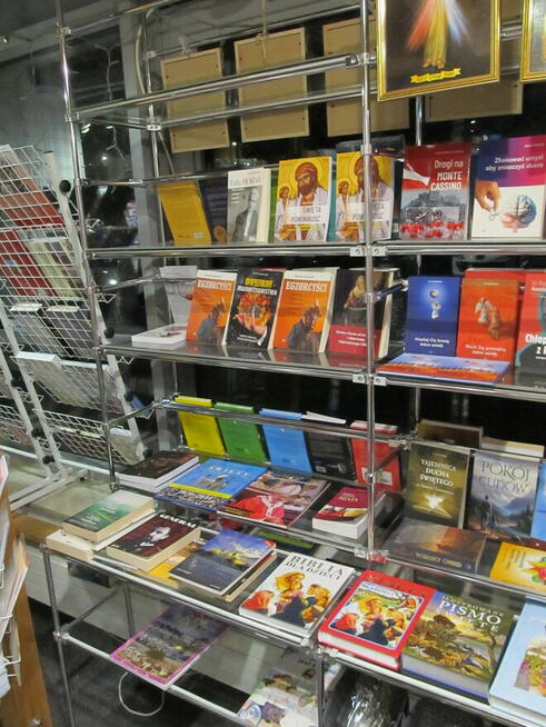 Oddam wyposażenie sklepu