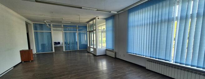 Biurowiec z halą magazynową 1000m2 STRYKÓW