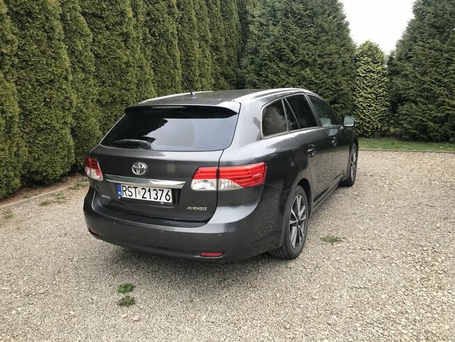 Sprzedam Toyota Avensis kombi