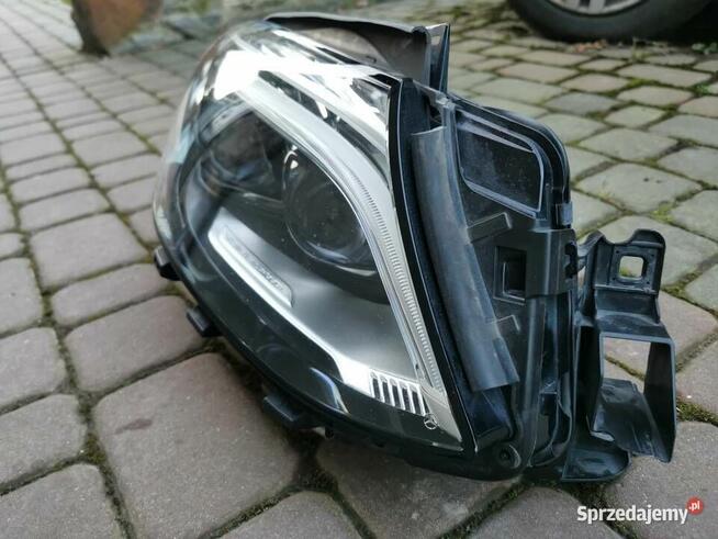 Reflektor przedni prawy Mercedes-Benz GLE W166 A1669064003