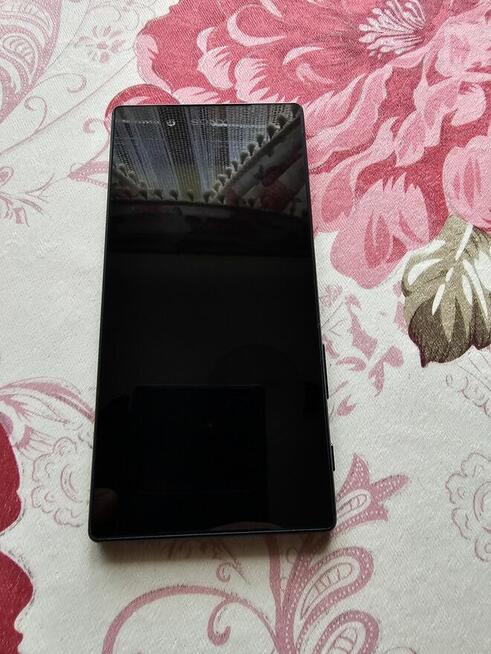 Sony Xperia Z5 E6653 Szary 3/32GB Android 12. Stan jak nowy