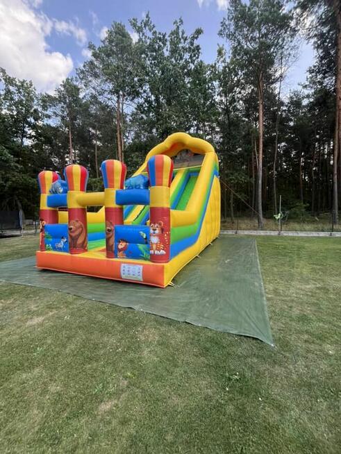 Wynajem dużej dmuchanej zjeżdżalni dla dzieci