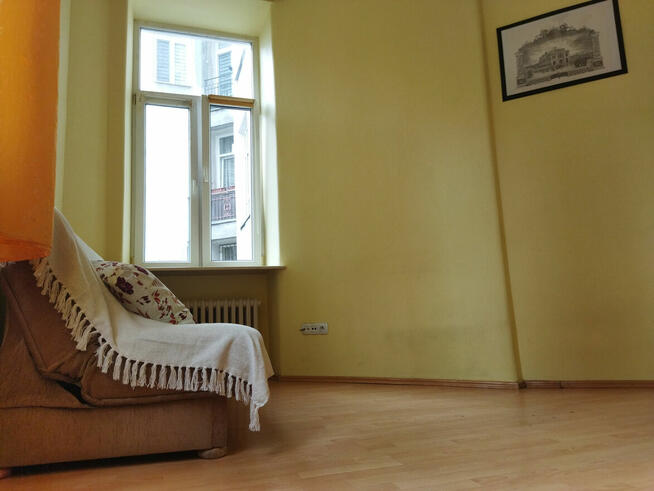 2 pokojowe mieszkanie w kamienicy na ul. Złotej w Warszawie