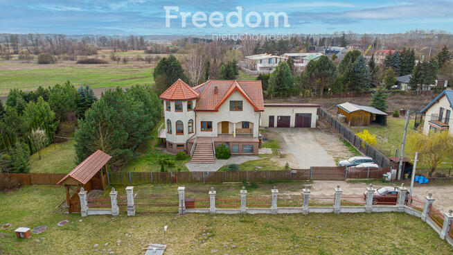 Dom Gołków pod Piasecznem dla rodziny lub na firmę