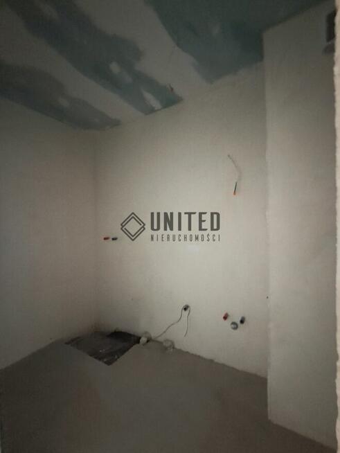 Okolice ul. Pięknej Balkon/Komórka/Parking