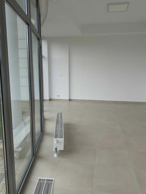 Jasny lokal na parterze Mieszka I