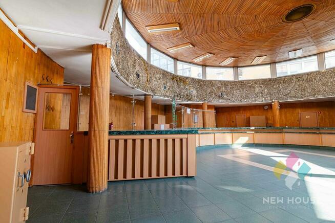 Lokal 367 m2, centrum, parter