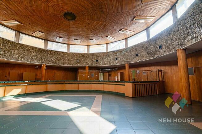 Lokal 367 m2, centrum, parter