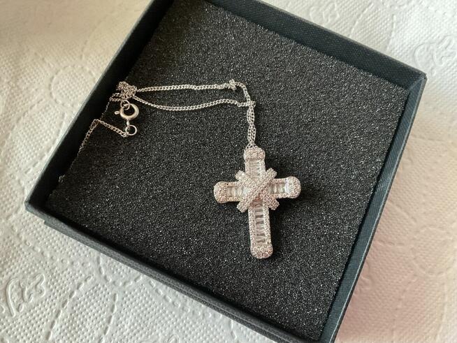 Naszyjniki z zawieszką ze srebra próby 925