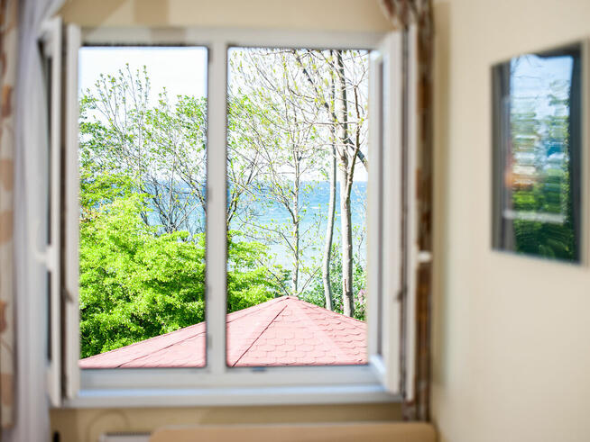 Tanie noclegi 30 metrów od morza