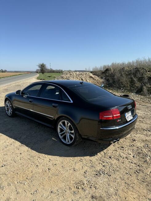 Audi S8 5.2 FSI Quattro