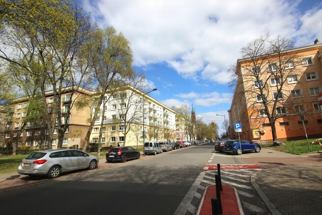 2 pokojowe, urządzone mieszkanie w kamienicy na Nowolipkach