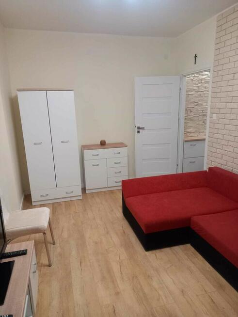 WYNAJMĘ MIESZKANIE DWUPOKOJOWE 2100 ZŁ UL. GŁUSZYNA