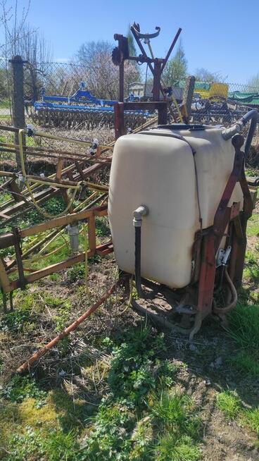 Opryskiwacz zawieszany 300l