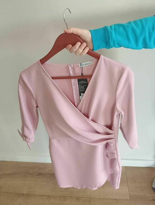 Sukienka Tina pudrowy róż rozm.38 NOWA