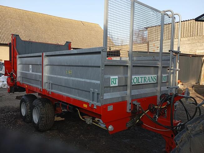 Rozrzutnik obornika Roltrans 8 t