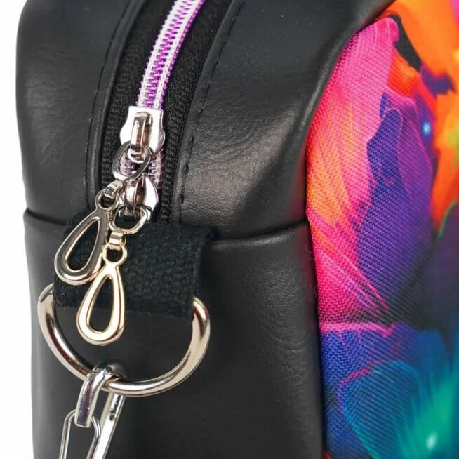 Torebka damska na ramię box prostokątny w Kwiaty - Czarna skóra eko