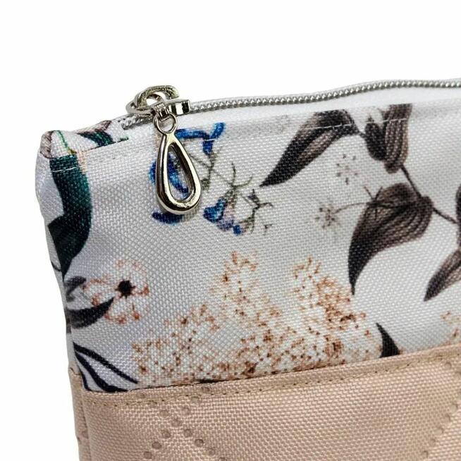 Kosmetyczka Kwiaty Bzu dla niej