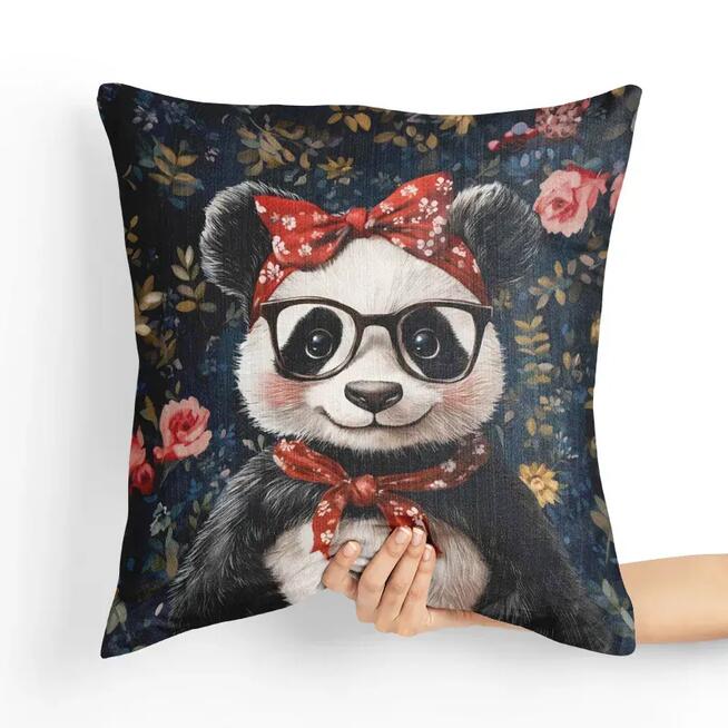 Poduszka Panda - Ręcznie Wykonana z Mikrofazy i Minky