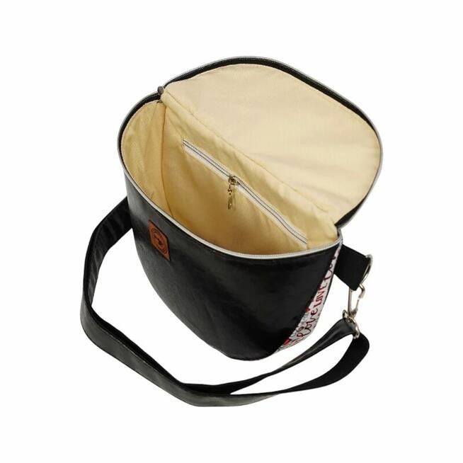 Czarna Nerka Love – Pojemna Torebka Damska