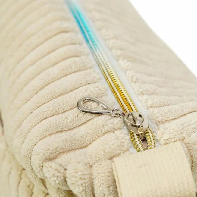 Beżowa Torebka Sztruksowa – Wygodna torba damska