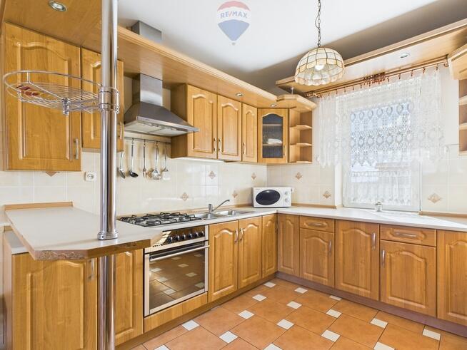 Dom do zamieszkania, duży garaż i działka