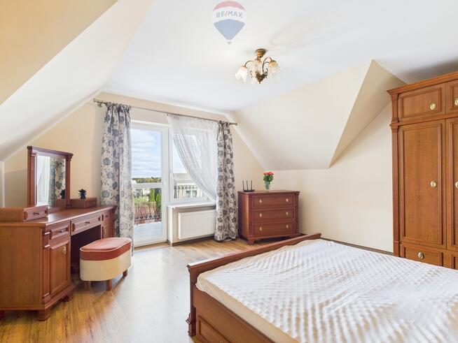 Dom do zamieszkania, duży garaż i działka