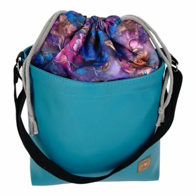 Torebka z Kominem ze wzorem Chabrowych Kwiatów