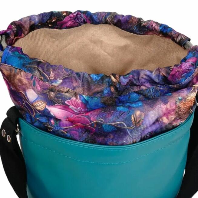 Torebka z Kominem ze wzorem Chabrowych Kwiatów