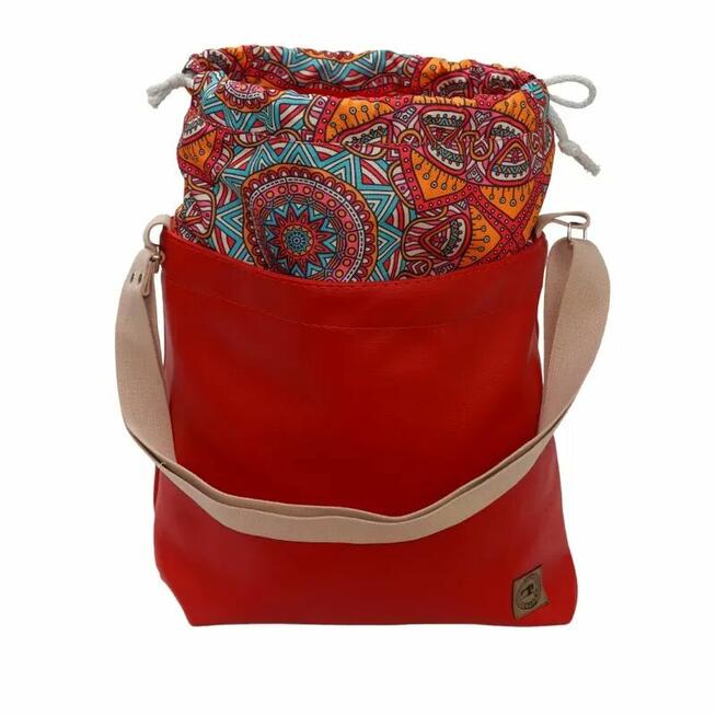 Torebka z Kominem ze wzorem Pomarańczowych Mandali