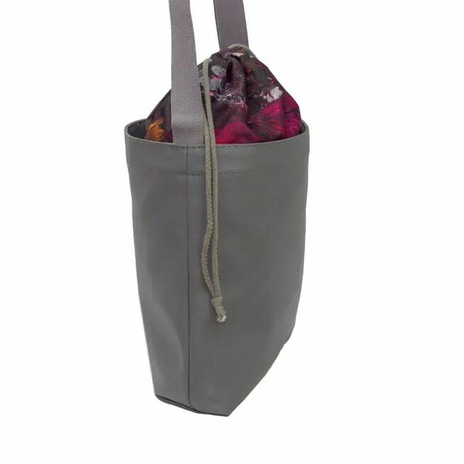 Torebka z Kominem ze wzorem Abstrakcji