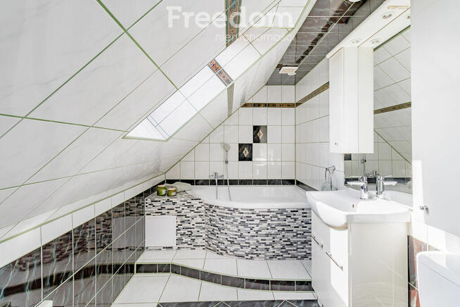 Dwupoziomowe mieszkanie gotowe do zamieszkania!