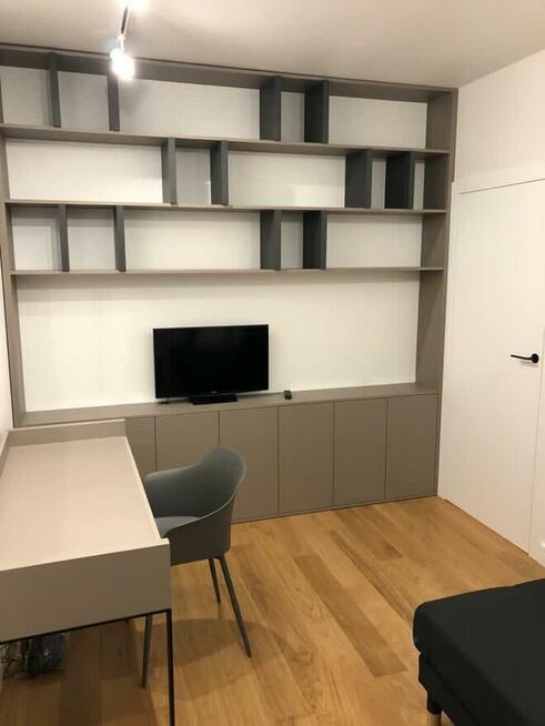 Dom nowoczesny w Stanisławowie