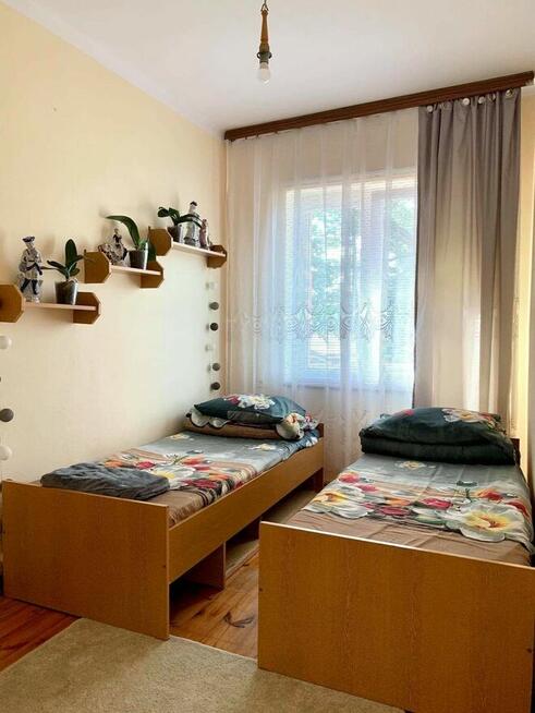 Dom w Augustowie z linią brzegową jeziora