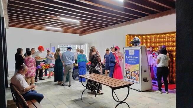 Fotobudka 360, Fotolustro