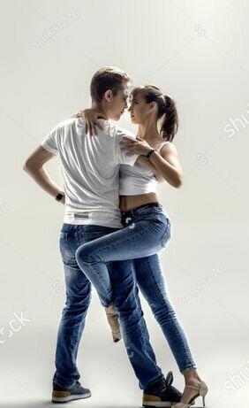 Bachata Salsa Kizomba UrbanKiz Dla Osób Początkujących