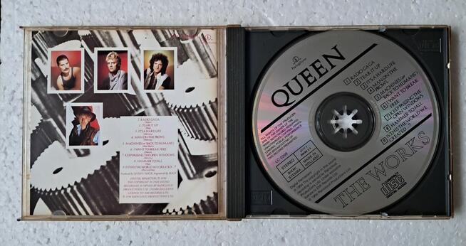 Queens. The Works . CD .
