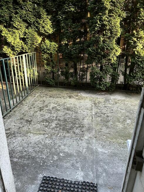 Stary Żoliborz dwupokojowe mieszkanie w kamienicy