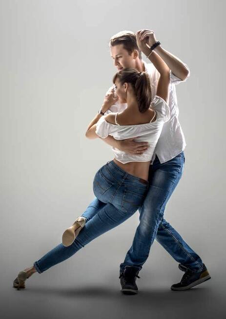Bachata Salsa Kizomba UrbanKiz Dla Osób Początkujących