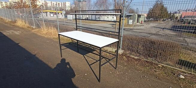 Stół roboczy do pakowania paczek – Metalowy, solidny
