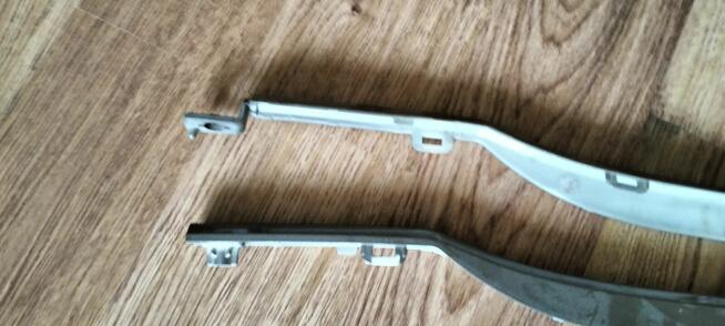 Listwy zderzaka tylnego Suzuki Vitara 2