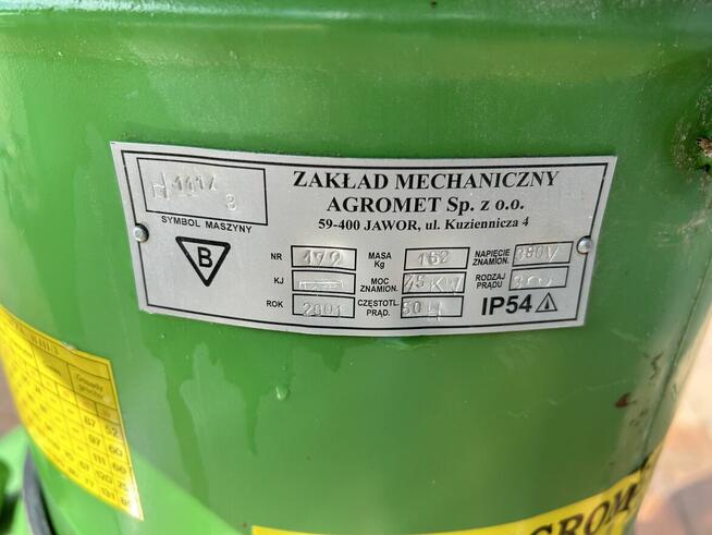 Młynek do zboża bąk