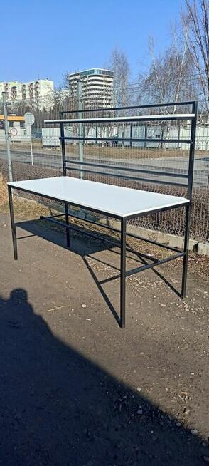 Stół roboczy do pakowania paczek – Metalowy, solidny