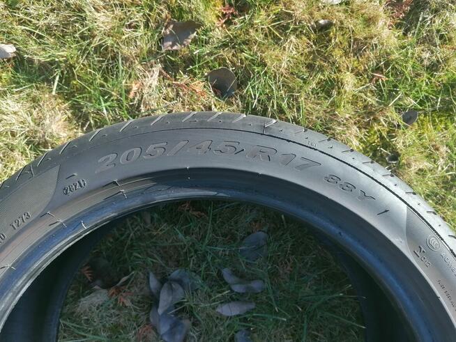 Komplet opon Pirelli P Zero 205/45R17 88Y