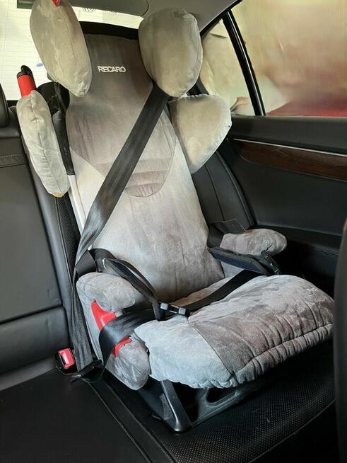 Fotelik samochodowy dla dużego dziecka Recaro Start.