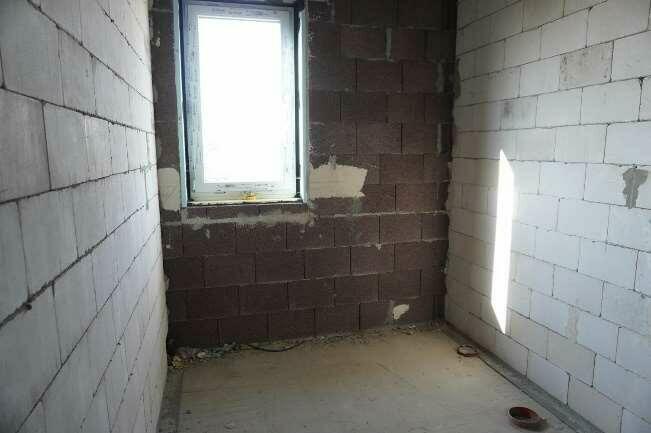 Nieruchomość gruntowa z domem w trakcie realizacji