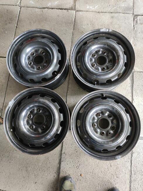 Felgi stalowe Fiat Freemont Dodge Jurney 16