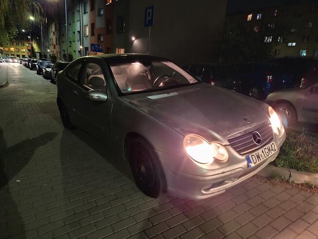 Mercedes-benz c180 w203 coupe