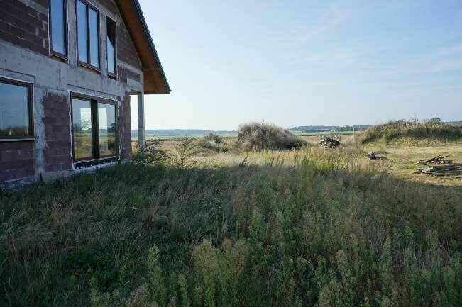 Nieruchomość gruntowa z domem w trakcie realizacji